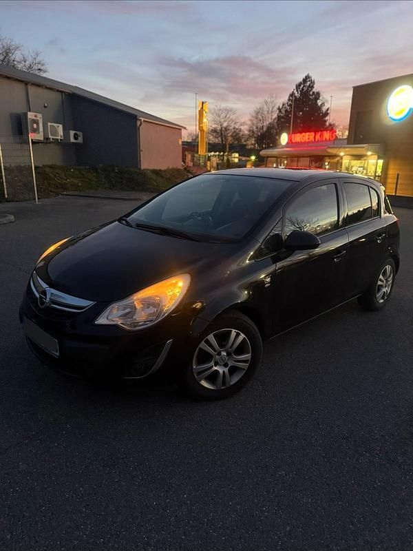 Gebraucht Opel Corsa 80 PS (58 kW) 2011 Schwarz Kleinwagen
