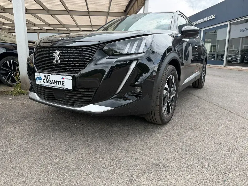 Gebraucht Peugeot 2008 GT 100 kW (136 PS) 2022 Perlaneraschwarz SUV