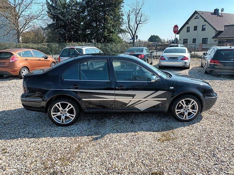 Gebraucht VW Bora Highline 105 PS (77 kW) 2000 Schwarz Limousine