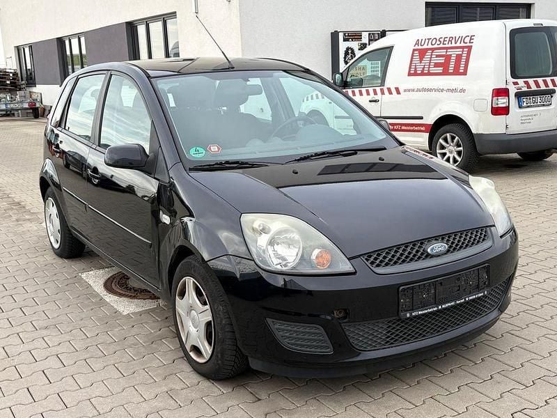 Second-hand Ford Fiesta Style 69 CP (50 kW) 2008 Negru Hatchback