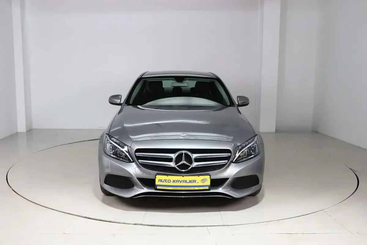 Gebraucht Mercedes C180 Avantgarde 122 PS (89 kW) 2015 Grau Limousine