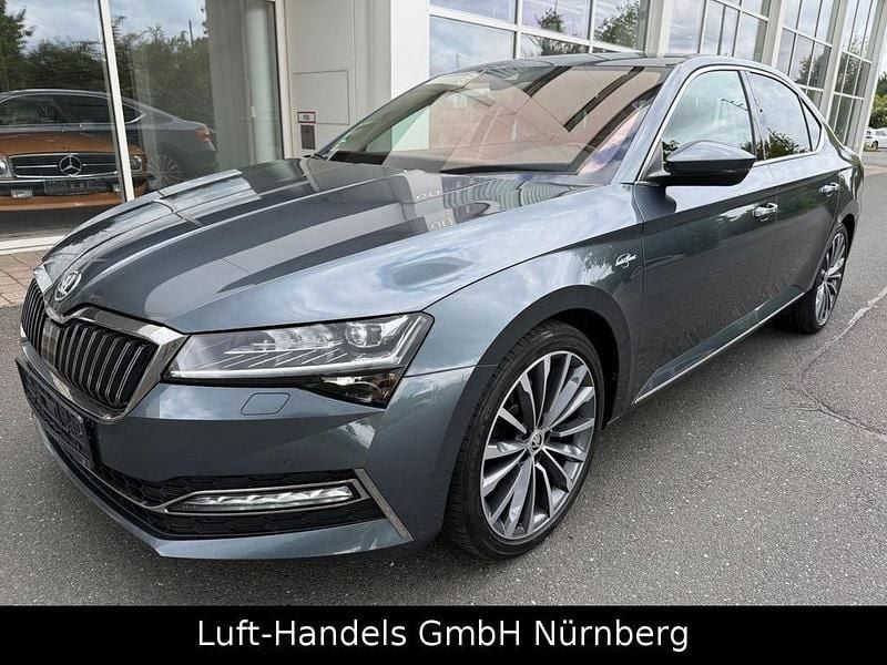 Seda quartz/quartz grey Gebraucht 2021 Skoda Superb LAURIN & KLEMENT Limousine | 26.990 € (Fairer Preis) - Bild 1/4