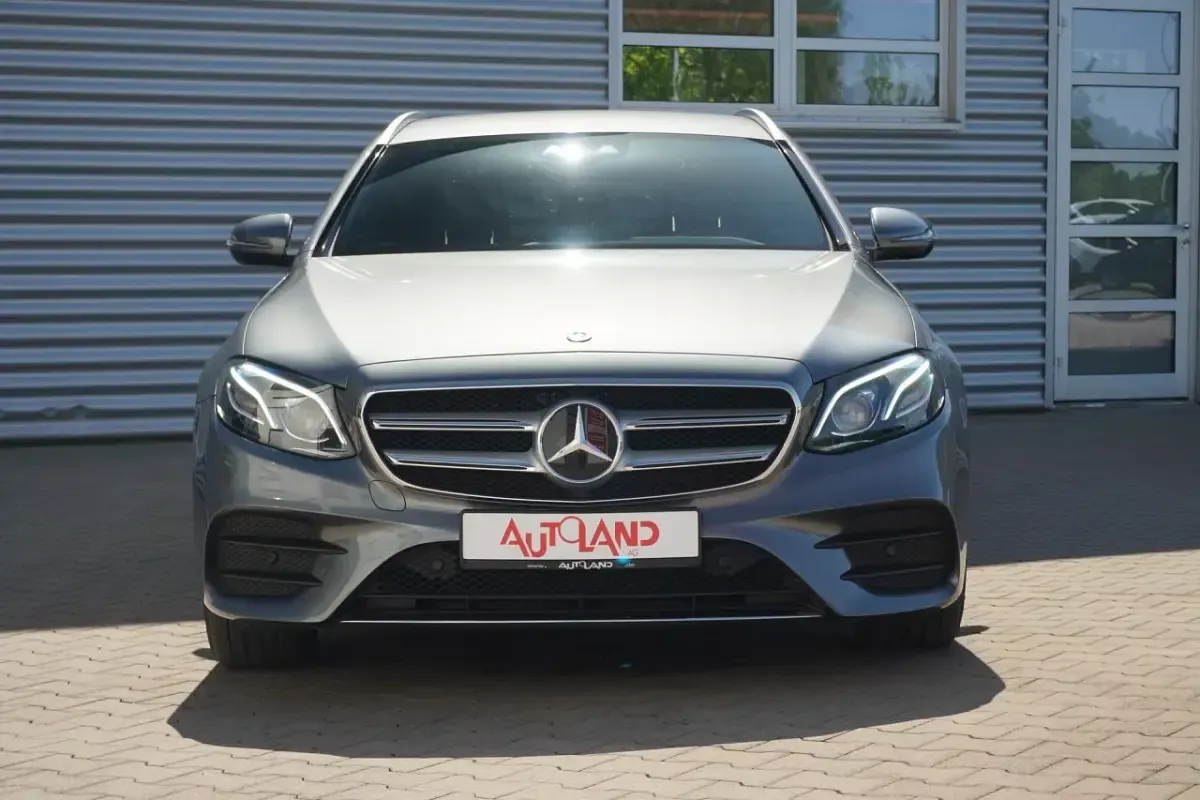 Gebraucht Mercedes E200 AMG line 184 PS (135 kW) 2017 Grau Kombi