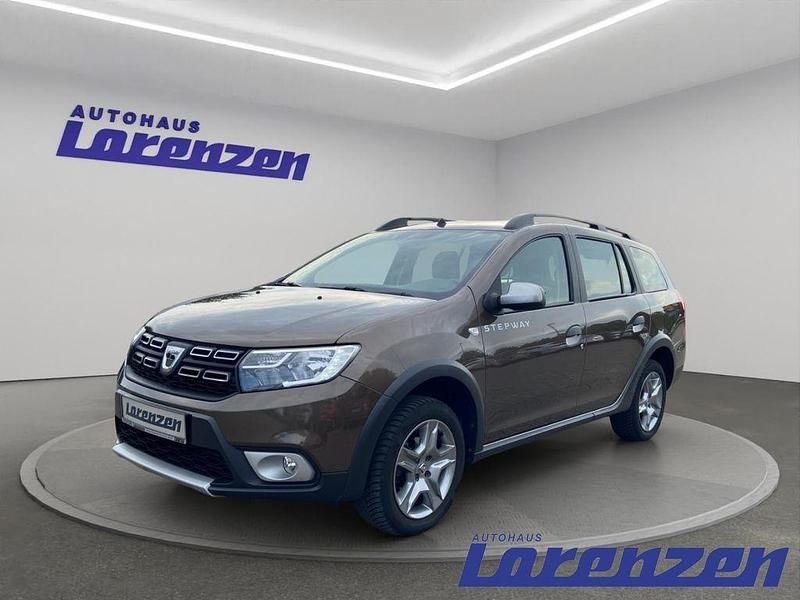 Braun Gebraucht 2020 Dacia Logan Stepway Limousine | 13.980 € (Superpreis) - Bild 1/4