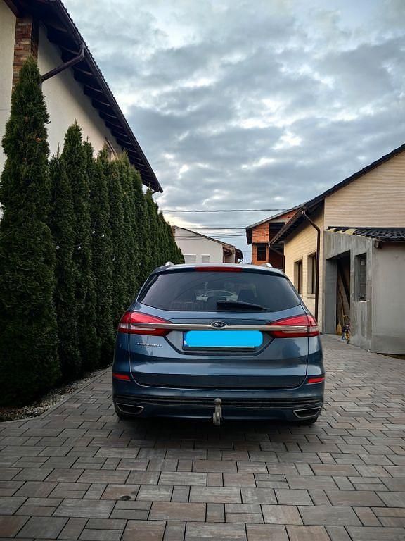 Gebraucht Ford Mondeo Titanium 190 PS (139 kW) 2019 Blau Limousine