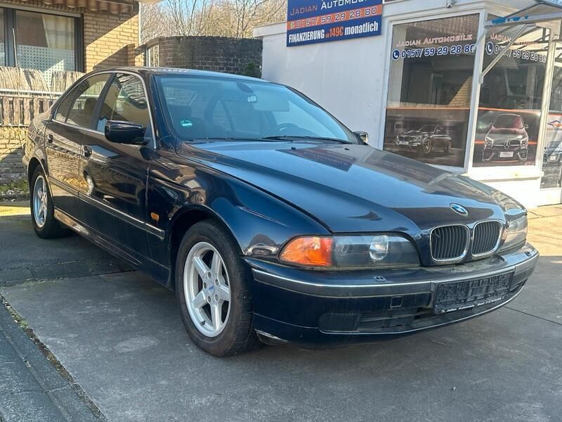 Blau Gebraucht 2000 BMW 520 Limousine | 1.400 € (Superpreis) - Bild 1/4