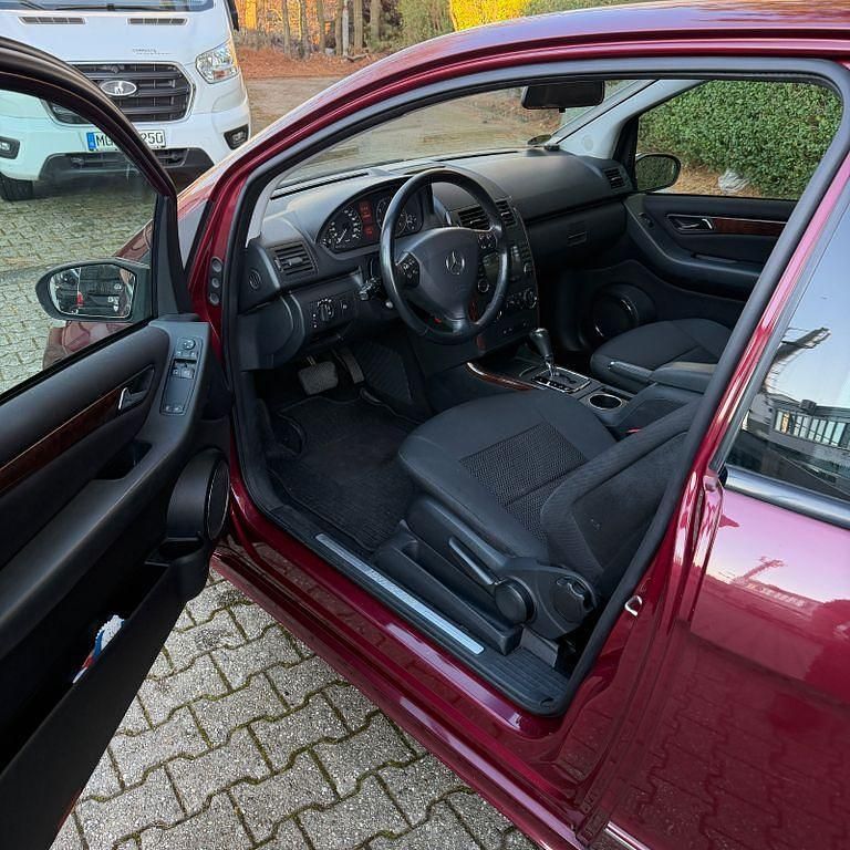 Gebraucht Mercedes A150 Elegance 95 PS (69 kW) 2005 Rot Limousine