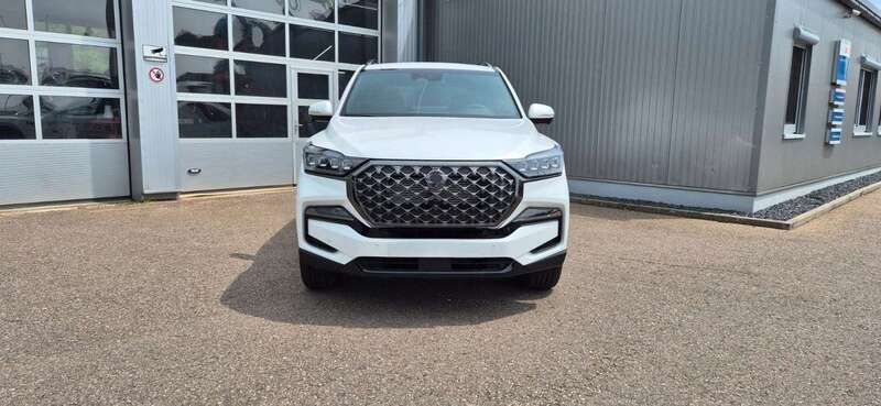 Gebraucht KGM Rexton 201 PS (147 kW) 2025 Silky white pearl SUV