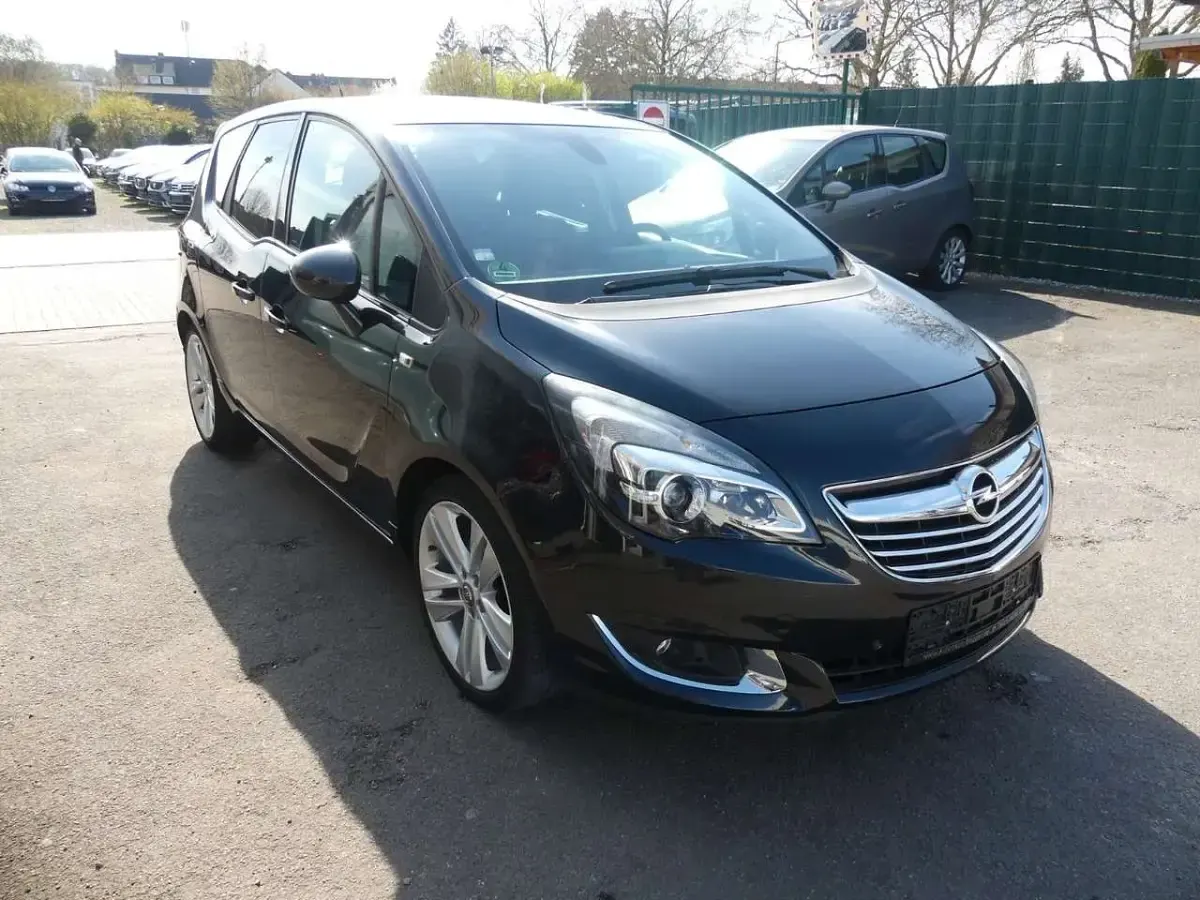 Używany Opel Meriva OPC 140 KM (102 kW) 2014 Czarny Minivan