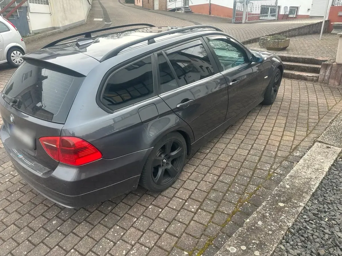 Gebraucht BMW 320 163 PS (119 kW) 2007 Andere farben Kombi