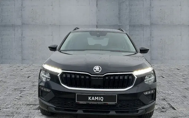 Gebraucht Skoda Kamiq Essence 95 PS (69 kW) 2025 Schwarz SUV