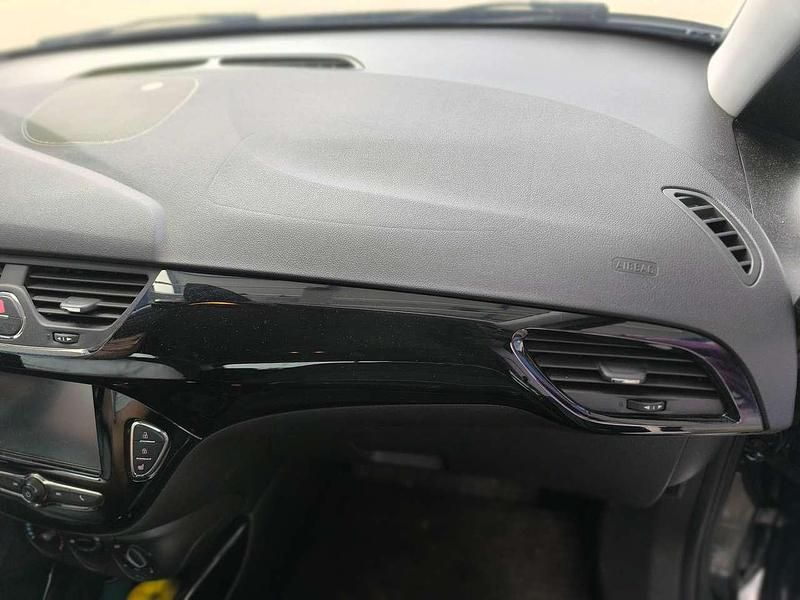 Gebraucht Opel Corsa Innovation 90 PS (66 kW) 2018 Schwarz Limousine