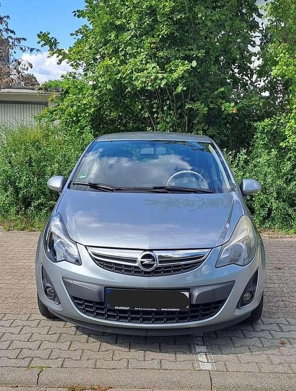 Silber Gebraucht 2011 Opel Corsa Kleinwagen | 3.800 € (Fairer Preis) - Bild 1/4