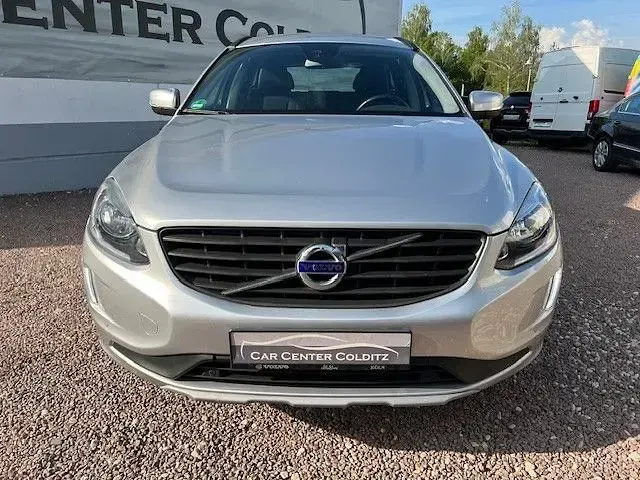 Gebraucht Volvo XC60 Kinetic 150 PS (110 kW) 2016 Silber SUV