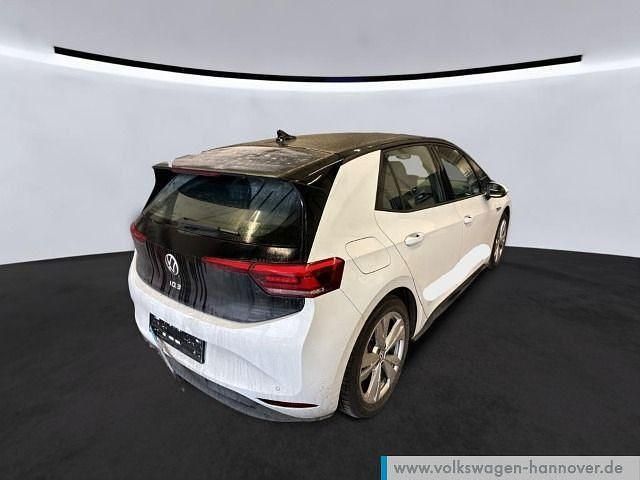 Gebraucht VW ID.3 Pro 150 kW (204 PS) 2022 Gletscherweiß metallic/schwarz Kleinwagen