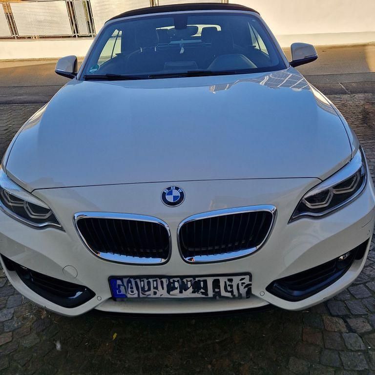 Gebraucht BMW 220 Advantage 184 PS (135 kW) 2018 Weiß Cabrio