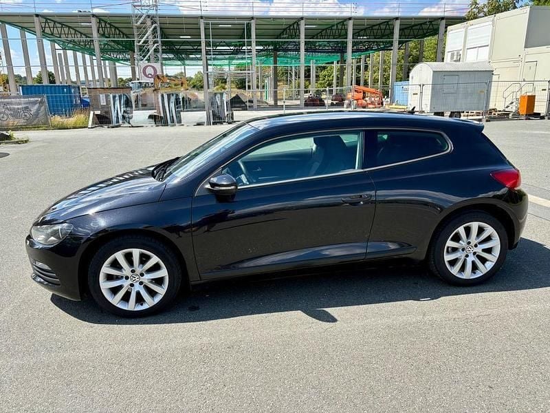 Second-hand VW Scirocco 122 CP (89 kW) 2009 Negru Coupe