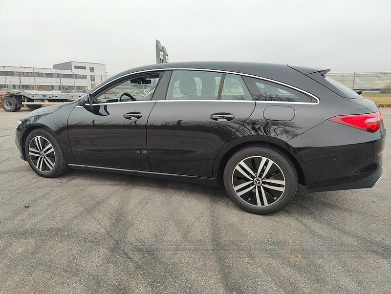 Gebraucht Mercedes CLA200 150 PS (110 kW) 2022 Schwarz Limousine