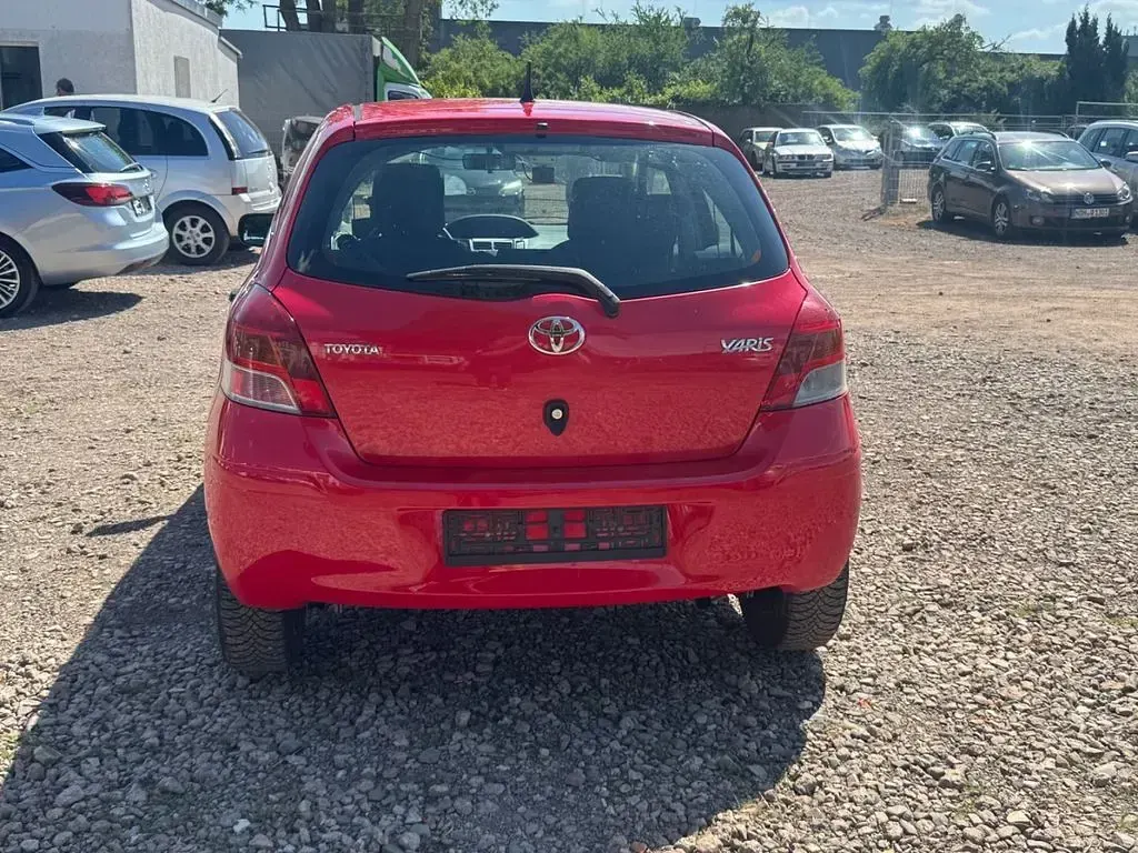 Gebraucht Toyota Yaris Cool 69 PS (50 kW) 2009 Rot Kleinwagen