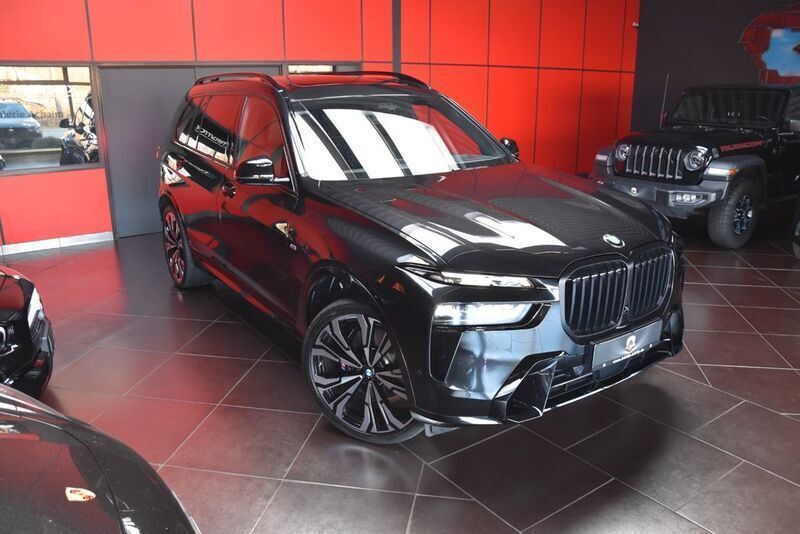Schwarz Gebraucht 2024 BMW X7 M Sport SUV | 109.980 € (Etwas zu teuer) - Bild 1/4