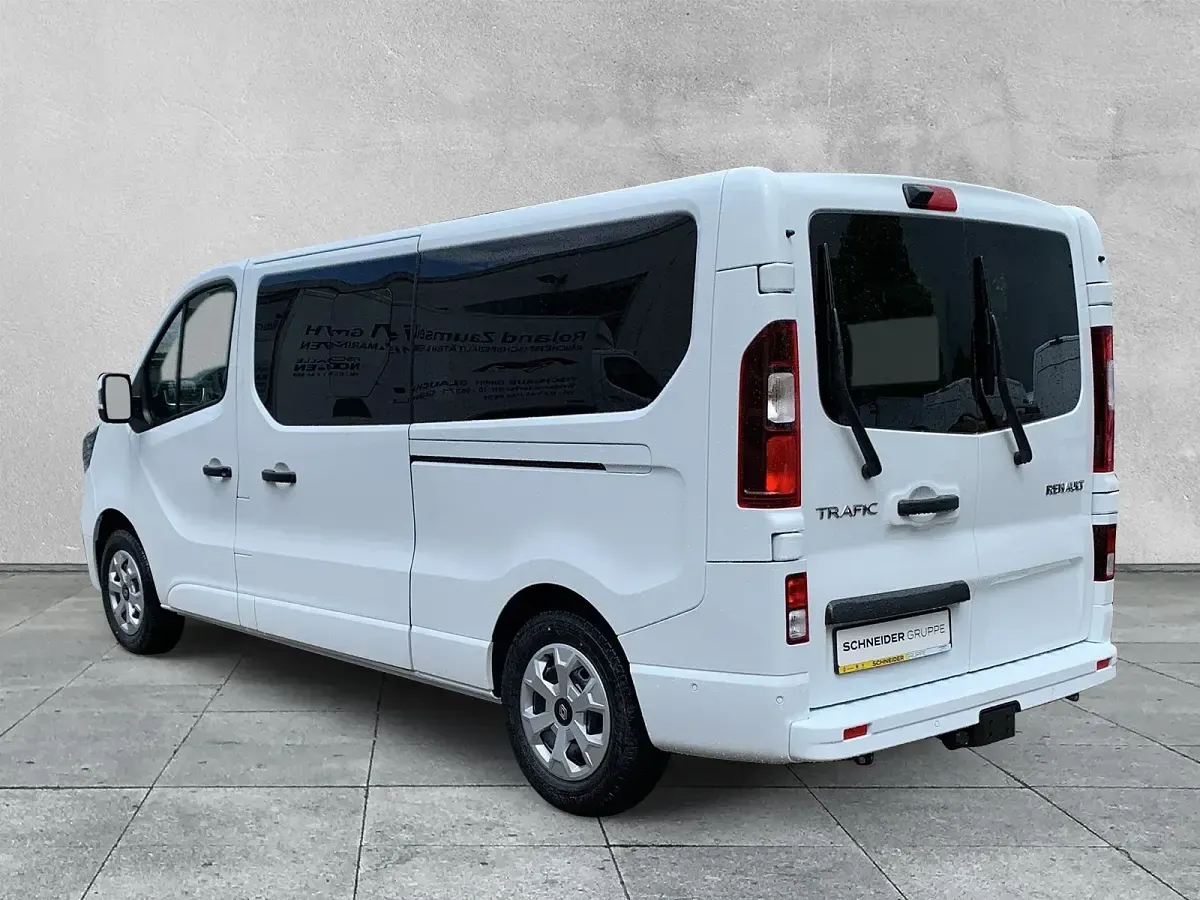 Neu Renault Trafic Evolution 150 PS (110 kW) 2026 Weiß Van / Kleinbus