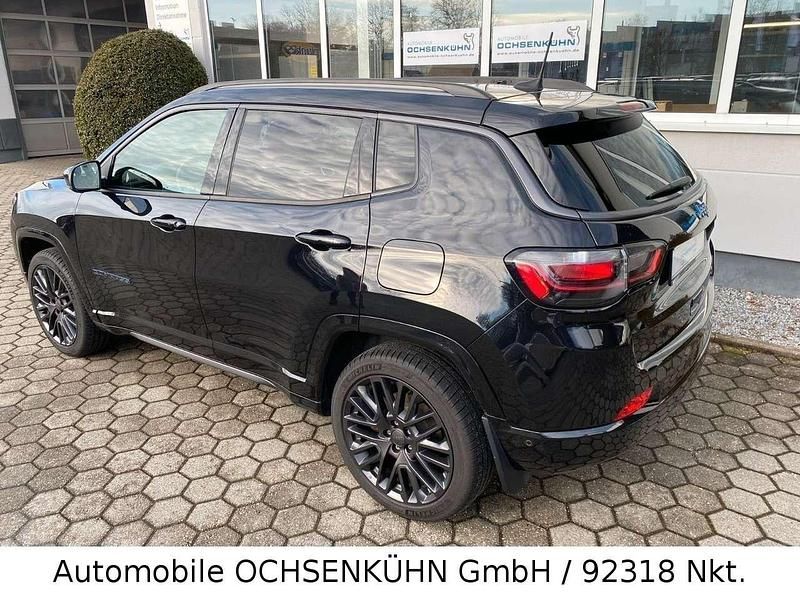 Gebraucht Jeep Compass 241 PS (177 kW) 2022 Carbonblack SUV