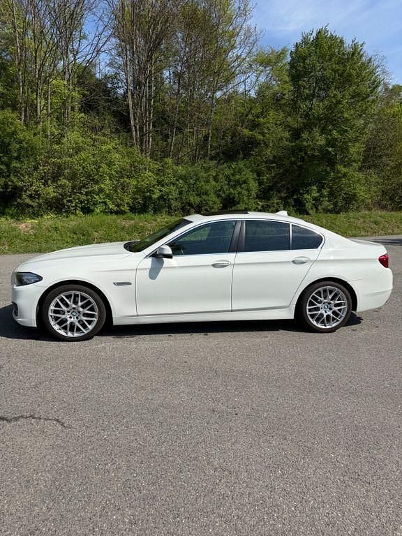 Gebraucht BMW 525 218 PS (160 kW) 2014 Weiß Limousine