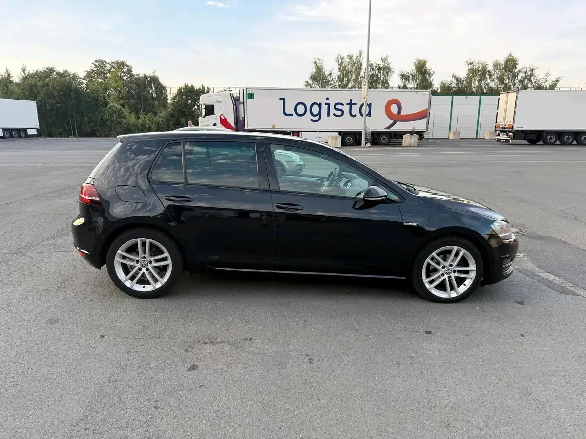 Gebraucht VW Golf VII Cup 105 PS (77 kW) 2014 Schwarz Limousine