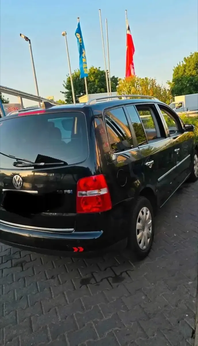 Gebraucht VW Touran 116 PS (85 kW) 2005 Schwarz Van / Kleinbus