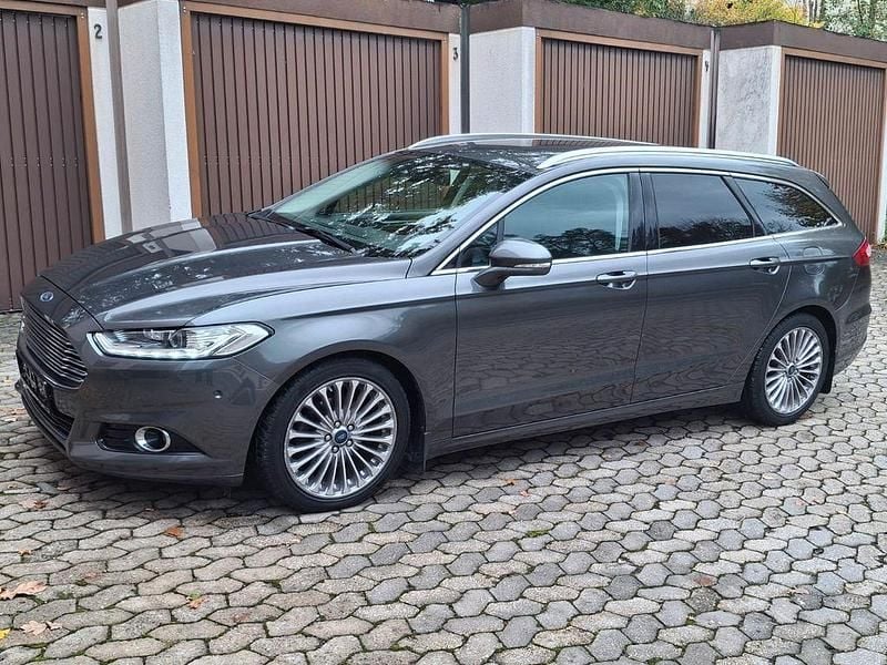 Grau Gebraucht 2015 Ford Mondeo Titanium Limousine | 9.350 € (Guter Preis) - Bild 1/4