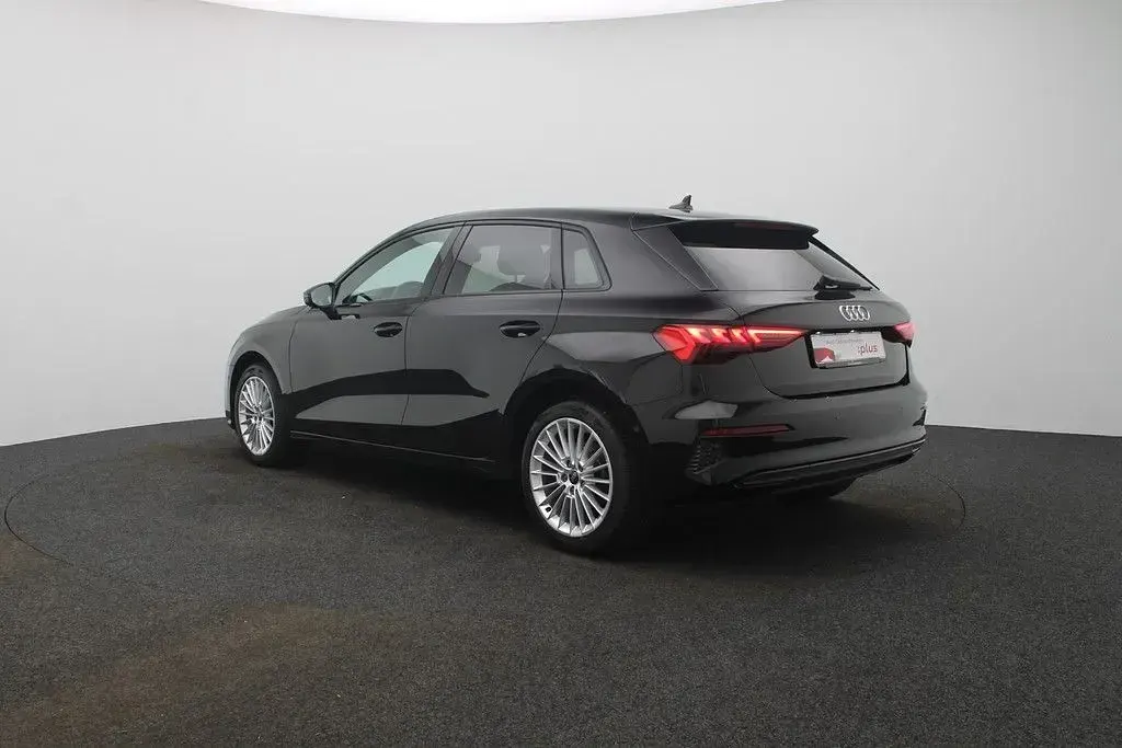 Gebraucht Audi A3 Advanced 150 PS (110 kW) 2024 Brillantschwarz Limousine