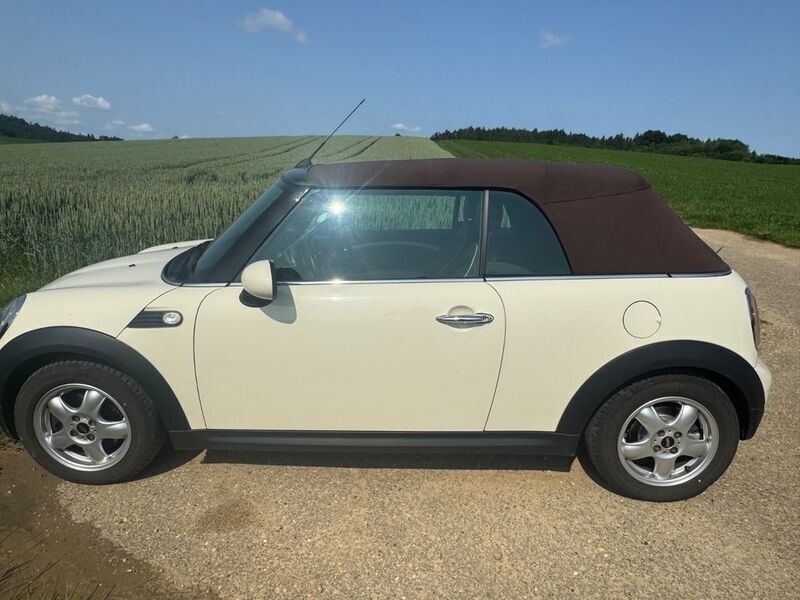 Gebraucht Mini Cooper Cabriolet 122 PS (89 kW) 2009 Beige Cabrio