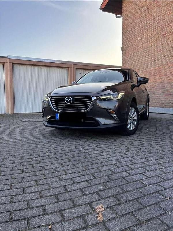 Grau Gebraucht 2015 Mazda CX-3 Sports-Line SUV | 9.900 € (Guter Preis) - Bild 1/4