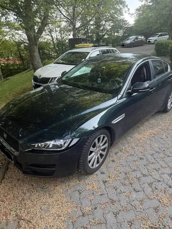 Używany Jaguar XE Prestige 200 KM (147 kW) 2015 Sedan/Limuzyna