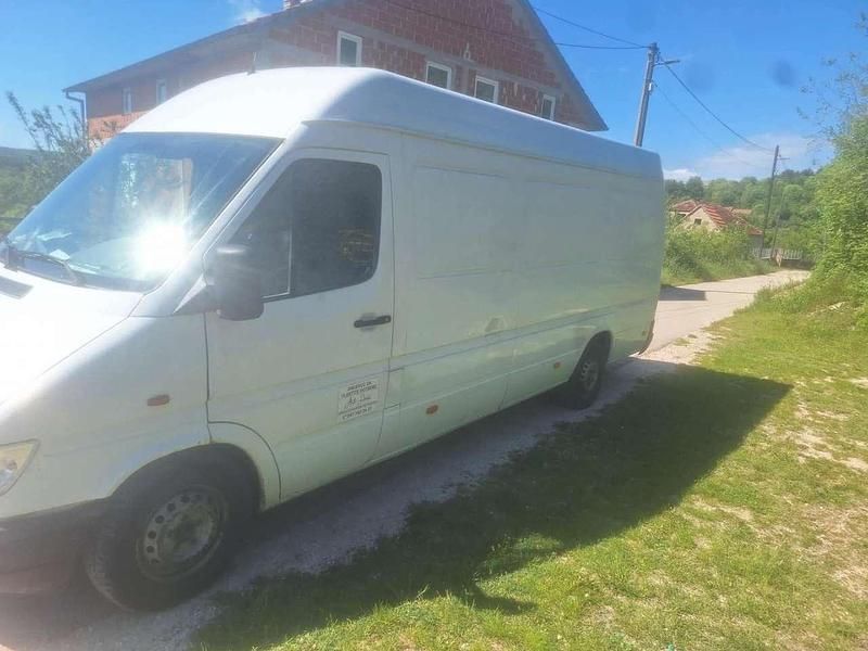 Używany Mercedes Sprinter 122 KM (89 kW) 1999 Van