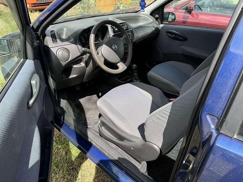 Gebraucht Fiat Punto 60 PS (44 kW) 2004 Lidoblau met. Kleinwagen