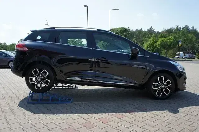Gebraucht Renault Clio LIMITED 90 PS (66 kW) 2019 Schwarz Limousine
