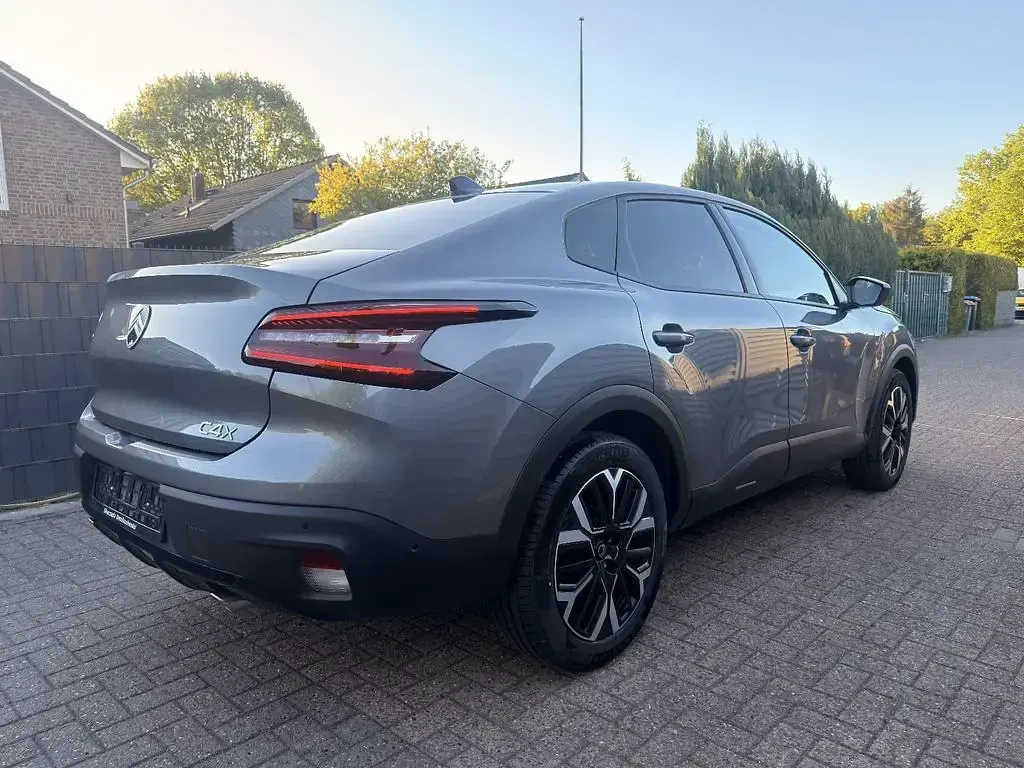 Gebraucht Citroën C4 X 145 PS (106 kW) 2025 Grau SUV