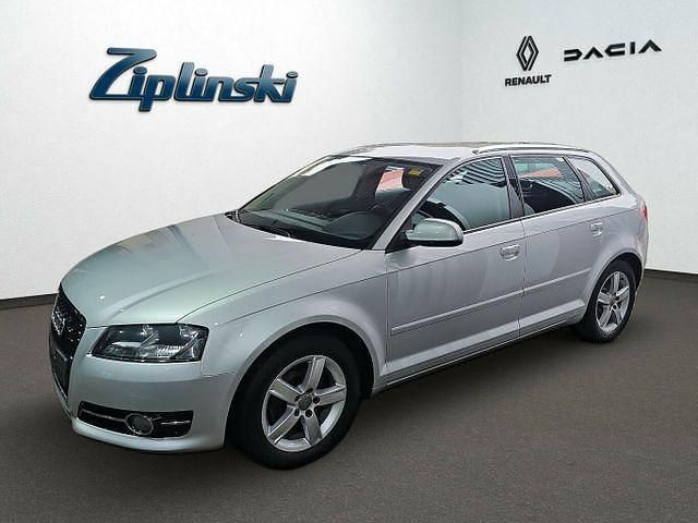 Silber Gebraucht 2012 Audi A3 Comfort Limousine | 5.245 € (Fairer Preis) - Bild 1/4