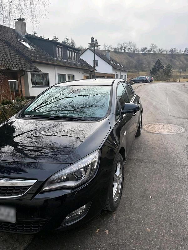 Gebraucht Opel Astra 180 PS (132 kW) 2010 Schwarz Coupé
