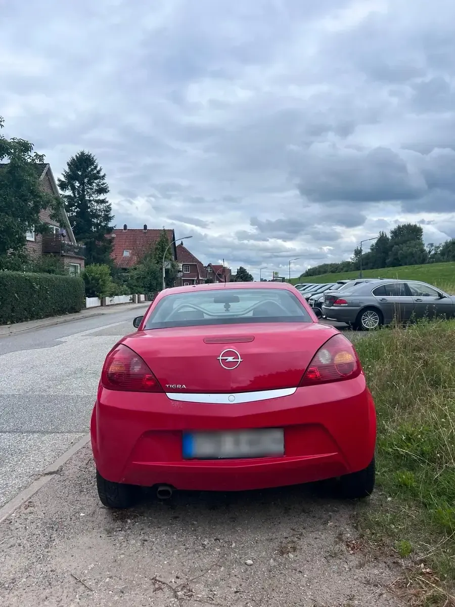 Gebraucht Opel Tigra 125 PS (91 kW) 2009 Rot Cabrio