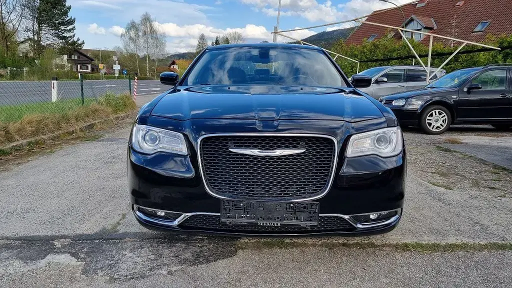 Gebraucht Chrysler 300C 296 PS (217 kW) 2015 Schwarz Limousine