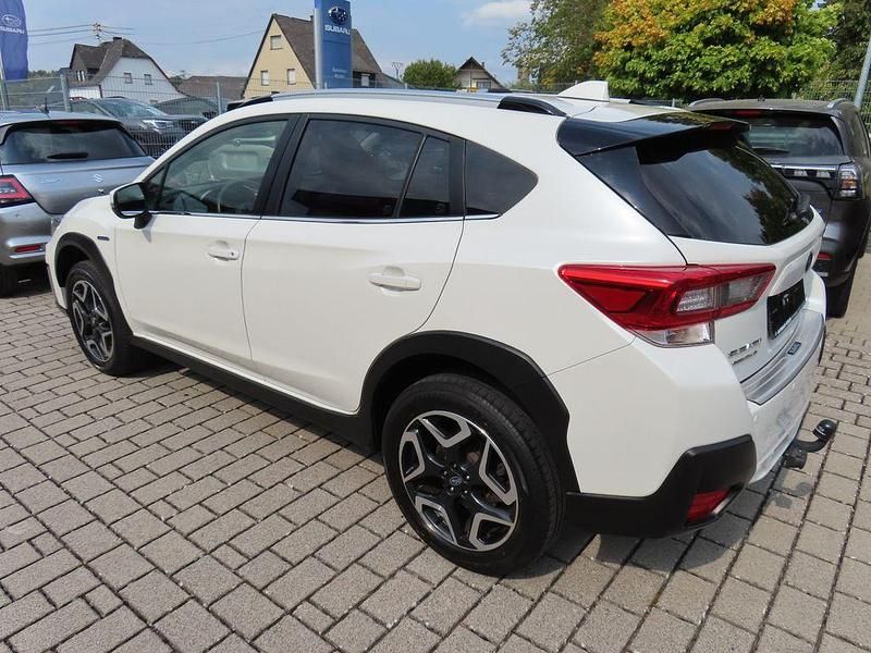 Weiß Gebraucht 2020 Subaru XV Active SUV | 20.290 € (Fairer Preis) - Bild 1/4