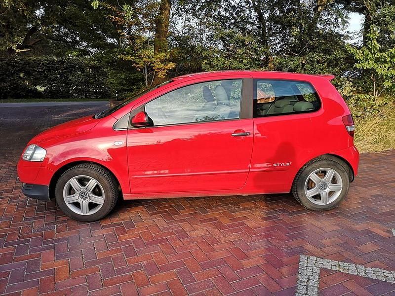 Gebraucht VW Fox Style 60 PS (44 kW) 2010 Rot Kleinwagen