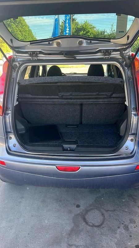 Second-hand Nissan Note 88 CP (64 kW) 2009 Andere farben Hatchback