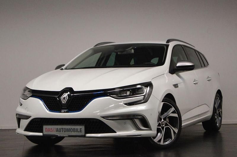 Weiß Gebraucht 2018 Renault Mégane IV Bose Edition Limousine | 16.900 € (Fairer Preis) - Bild 1/4
