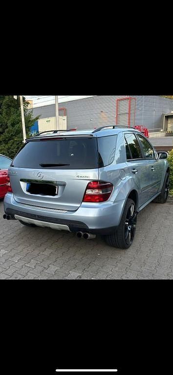 Gebraucht Mercedes ML350 272 PS (200 kW) 2008 Blau SUV
