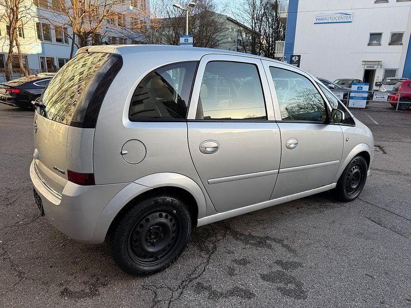 Gebraucht Opel Meriva Edition 101 PS (74 kW) 2009 Silber Van / Kleinbus