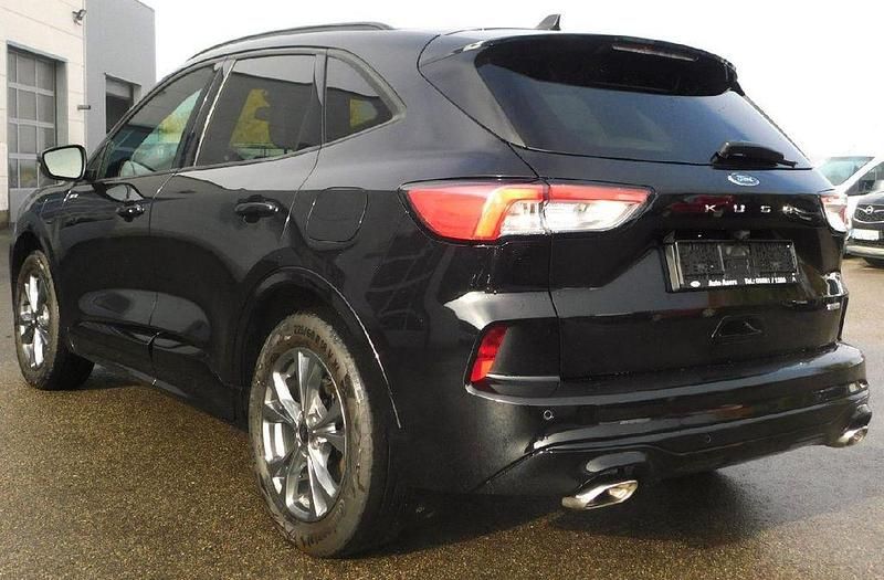 Gebraucht Ford Kuga ST-Line X 152 PS (111 kW) 2022 Schwarz SUV