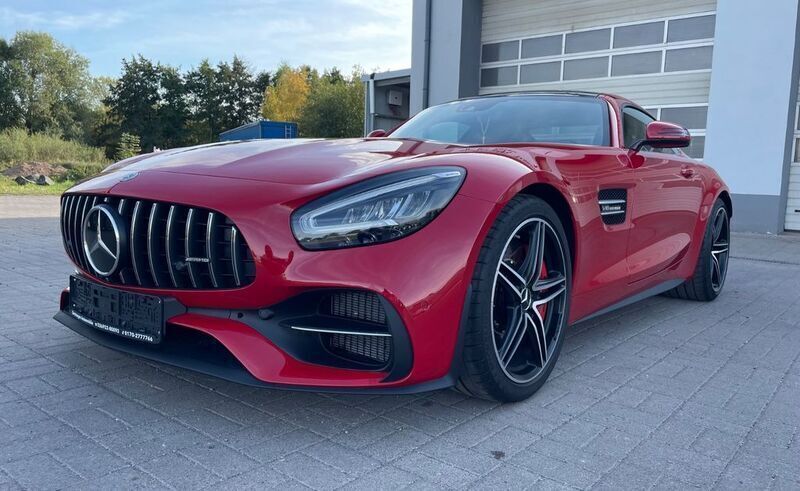 Rot Gebraucht 2019 Mercedes AMG GT C AMG Coupé | 139.900 € - Bild 1/4